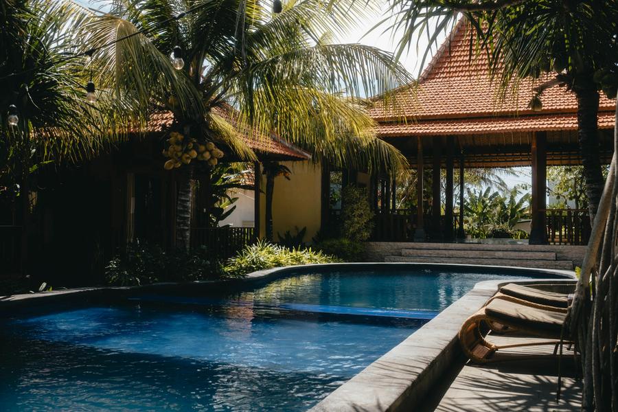 Pool Suite